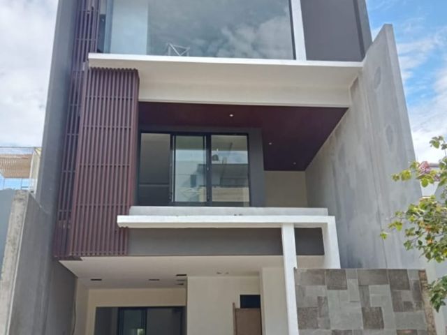 Dijual Rumah Permata Buana, Kembangan Jakarta Barat
