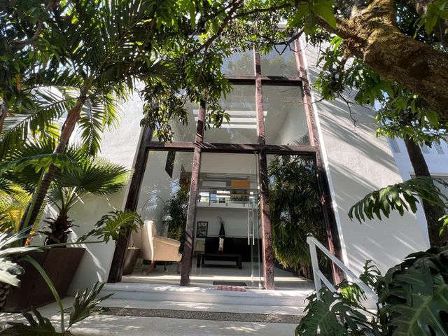 place photo 34