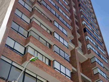 SE VENDE ESPECTACULAR APARTAMENTO EN ALTOSNDE CABECERA