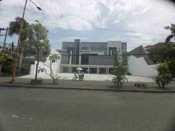 Disewakan Ruko Baru 4 Lantai Raya Satelit Utara Surabaya