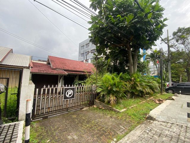 Dijual Rumah Lokasi Strategis Di Jl. Mentri Supeno Semarang