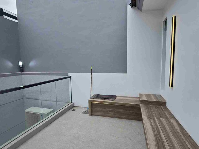 place photo 70
