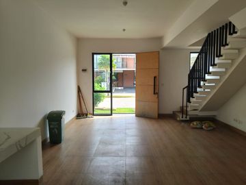 Rumah dijual di Kota Tangerang - Air, Pay TV access