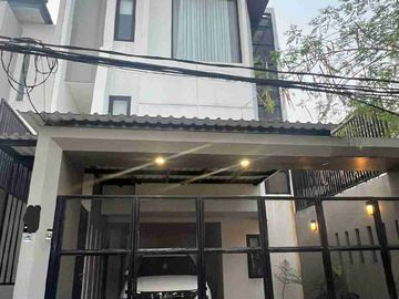 Jakarta Barat, Jakarta Raya - AC, Garasi