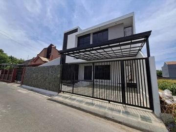 Jawa, PIDIE, Aceh, Indonesia - Air, Garasi