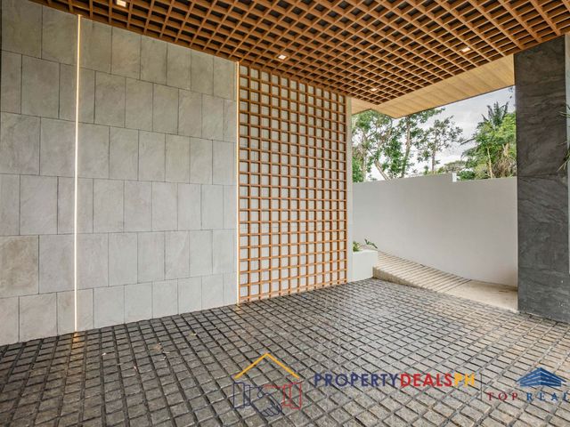 place photo 90