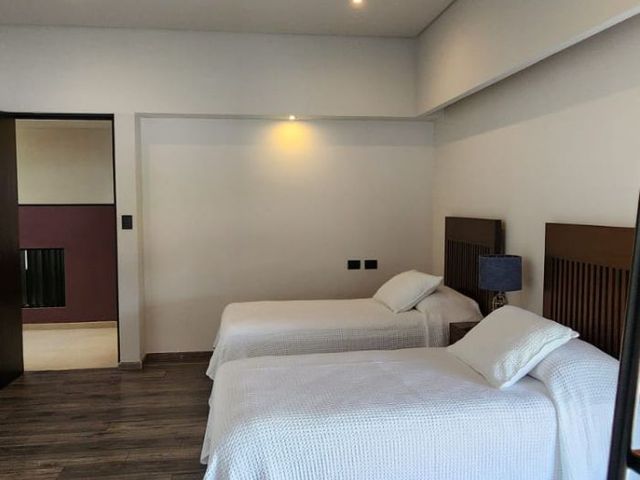place photo 90