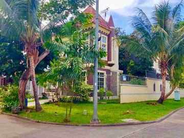 Rumah dijual di Kota Tangerang - AC, Lemari pakaian bawaan