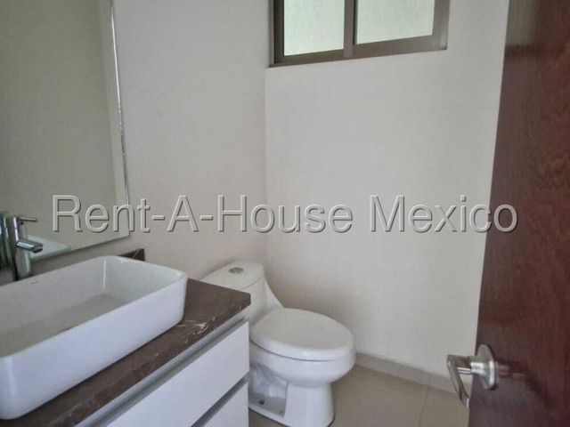 place photo 35