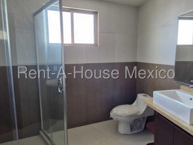 place photo 39