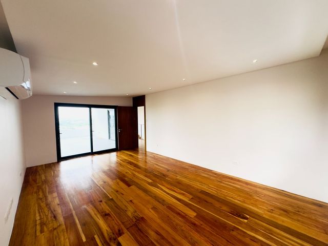 place photo 48