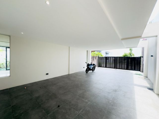 place photo 53