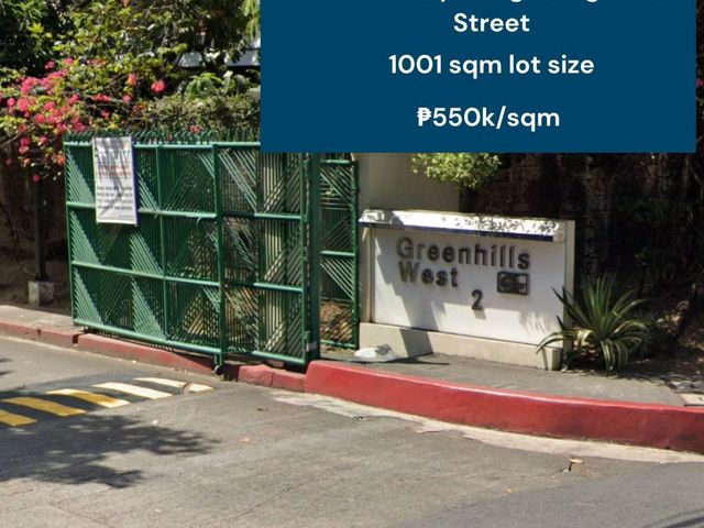 GREENHILLS WEST CORNER LOT WITH OLD HOUSE FOR SALE