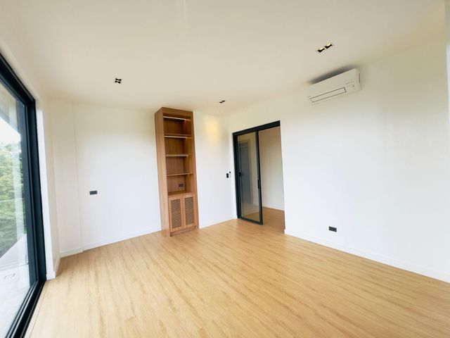 place photo 69