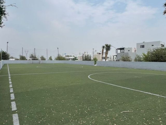 place photo 34