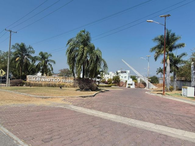 place photo 23
