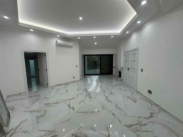 place photo 48