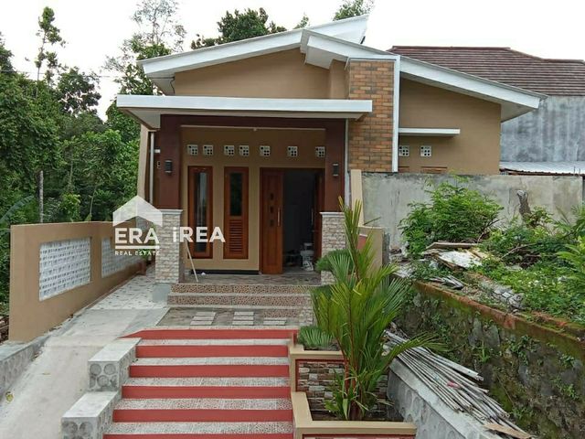 RUMAH DIJUAL DI JOGJA DEKA KAMPUS UNRIYO