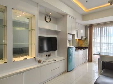 Jakarta Barat, Jakarta Raya - Air, Hot water