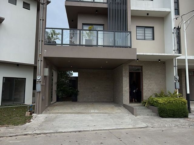 place photo 32