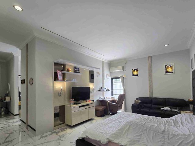 place photo 50