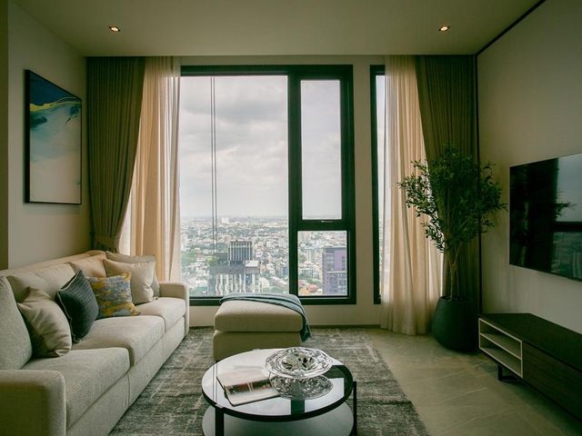 For Rent  2 bed at  The address chidlom