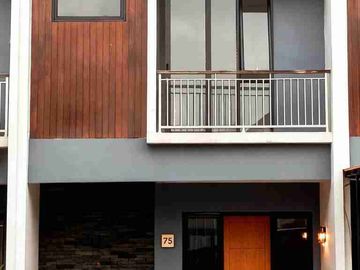 Jawa, PIDIE, Aceh, Indonesia - AC, Balkon