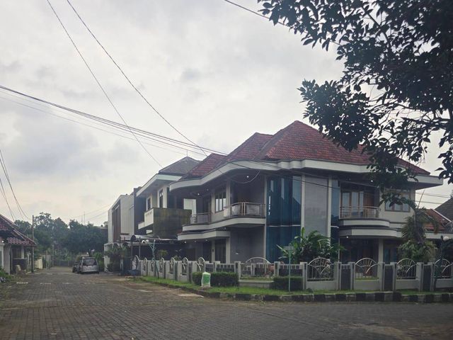 Dijual Dan Disewakan Rumah Mewah Lokasi Strategis Di Srondol Indah SBI Semarang