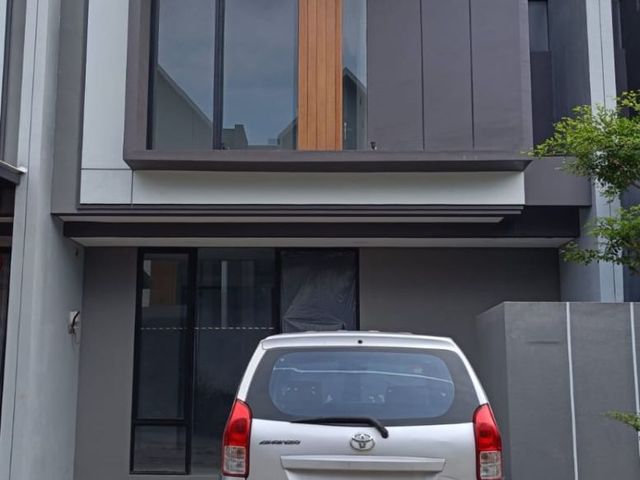 Disewakan Rumah Baru Attic Eastern Hill Grand Eastern Surabaya