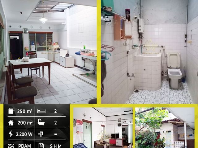 2M nego Dijual cepat Rumah hitung tanah di sayap jalan kapatihan dekat mall Kings lt 250 lb 200
