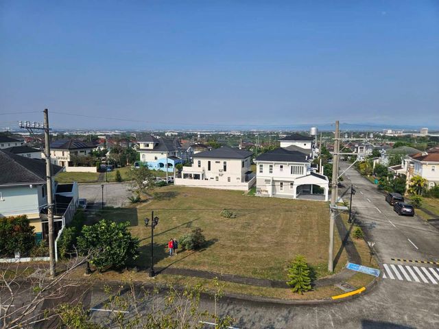 Chateaux De Paris | Residential Lot For Sale - #9794