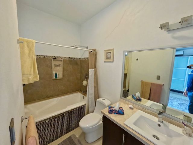 place photo 23