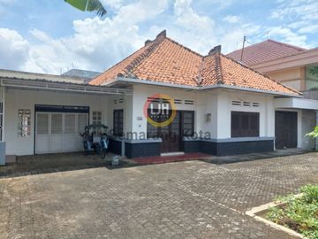 Rumah Lama di Jalan Rejosari