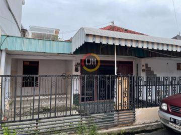 Rumah di jalan Cakrawala