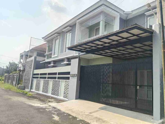 Dijual Rumah kawasan perumahan elite jember