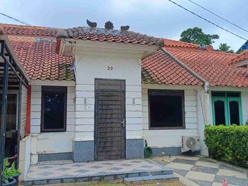 Jawa, PIDIE, Aceh, Indonesia - AC, Lemari pakaian bawaan