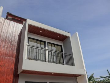 Jawa, PIDIE, Aceh, Indonesia - AC, Air