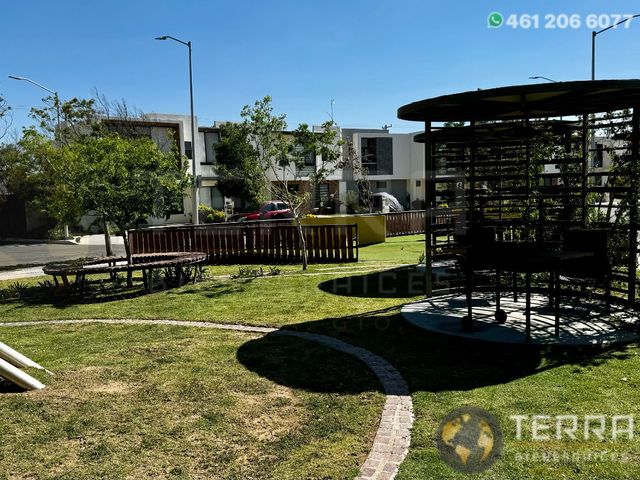 place photo 47