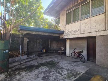448 sqm Lot with Old House in Heroes Hills, Quezon City For Sale