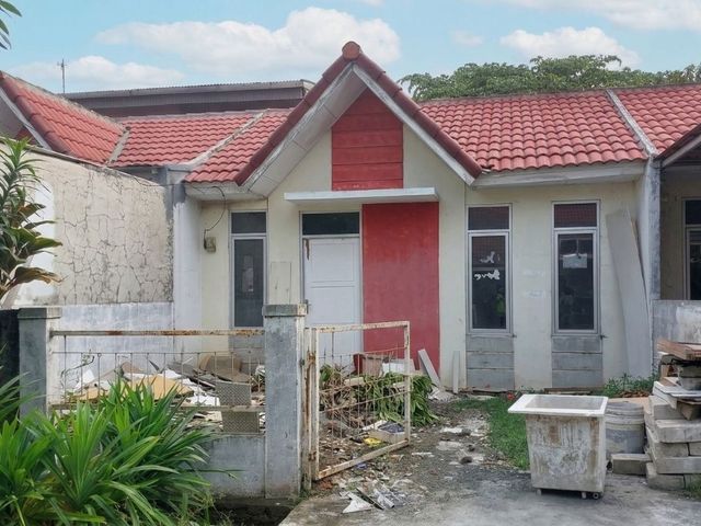 PALING TERMURAH! Rumah Tua di Grand Mutiara Gading Dekat MM2100 Setu Bekasi