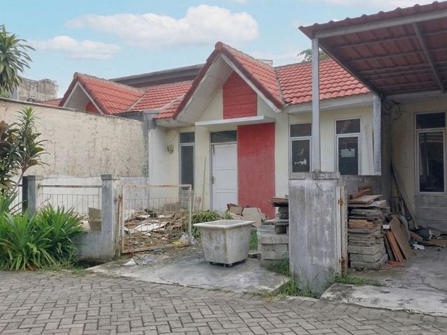 BELI TANAH BONUS BANGUNAN! MURAH BANGET! Rumah TUA di Grand Mutiara Gading Dekat MM2100 Setu Bekasi EXCLUSIVE LISTING