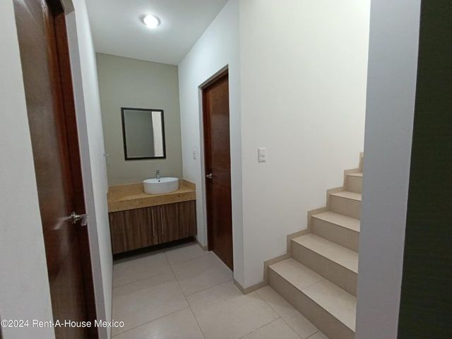 place photo 47