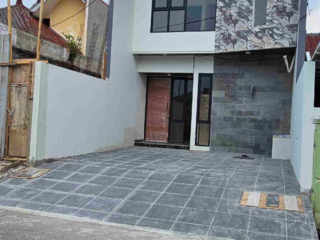 Jual Rumah Baru Gress Rungkut Mapan Tengah 2lt ada 2 unit jejer