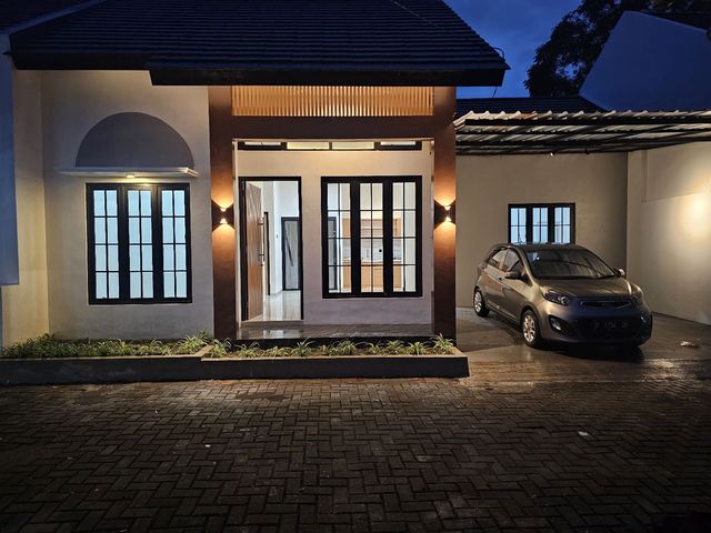 Dijual Rumah Tinggal 1 Unit Dalam Perumahan Lokasi Dekat Pemda Sleman