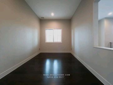 place photo 53