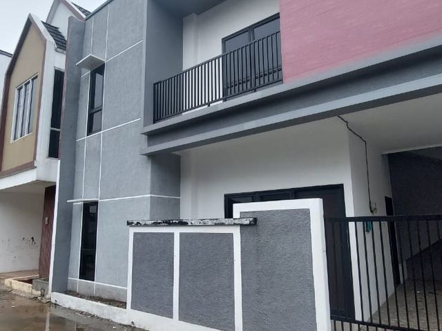 Rumah Mewah Samping Terminal Kampung Rambutan Jakarta Timur