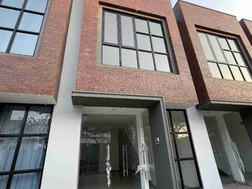 Jakarta Barat, Jakarta Raya - Garasi