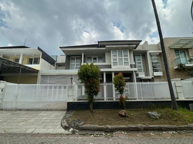 *RUMAH PURI GALAXY* *MINIMALIS*Hadap Utara • SHM