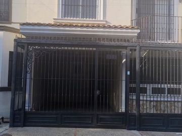 CASA EN RENTA