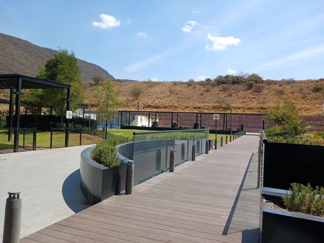 place photo 25